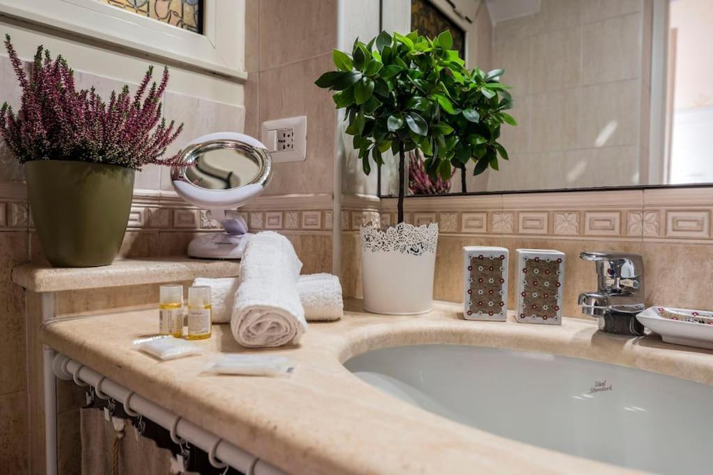 Colosseum 2br Elegance And Charm Rom