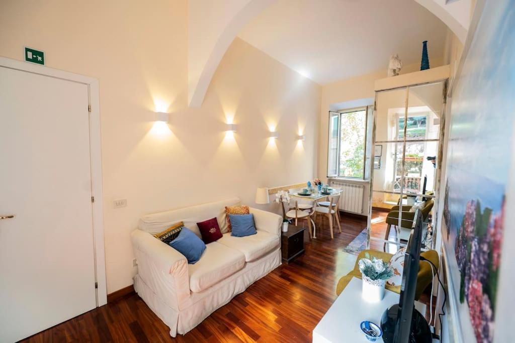 Lägenhet Colosseum 2br Elegance And Charm